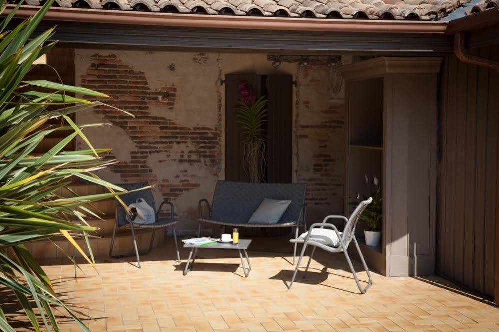 Hotel La Ferme D'En Chon ビスカロッス エクステリア 写真